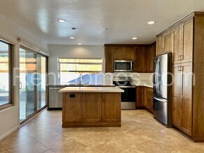 11330 Surco Dr in San Diego, CA - Building Photo - Building Photo