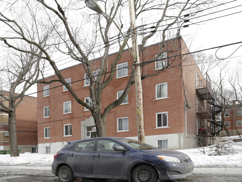 3370 Barclay in Montréal, QC - Building Photo