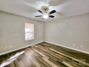 209 Hickory Wood Dr in Kannapolis, NC - Building Photo - Building Photo