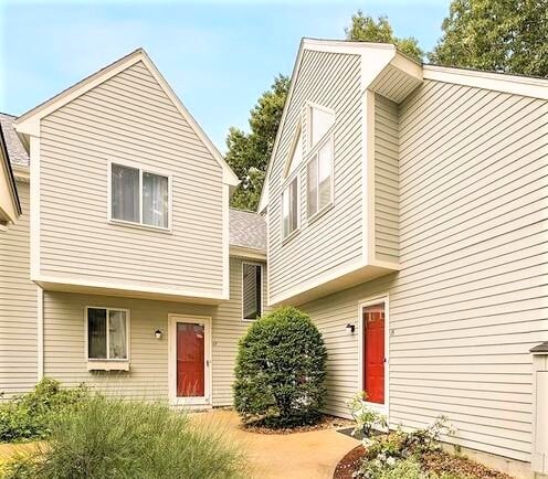 197 Lake St, Unit 15 in Weymouth, MA - Foto de edificio