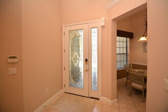 706 Cobblestone Dr in Ormond Beach, FL - Building Photo - Building Photo