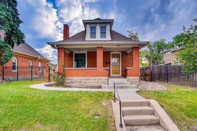 property at 745 S Grant St
