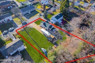 1114 Wildwood Ave in Manasquan, NJ - Foto de edificio - Building Photo