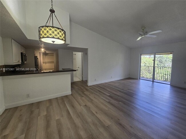 10781 Cleary Blvd in Plantation, FL - Building Photo - Building Photo