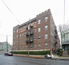 Wilson Court in Mount Vernon, NY - Building Photo - Building Photo