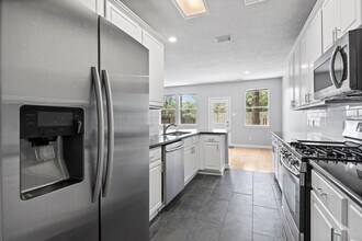 67 S Burberry Park Cir in The Woodlands, TX - Building Photo - Building Photo