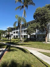 2455 NE 51st St in Fort Lauderdale, FL - Building Photo - Building Photo