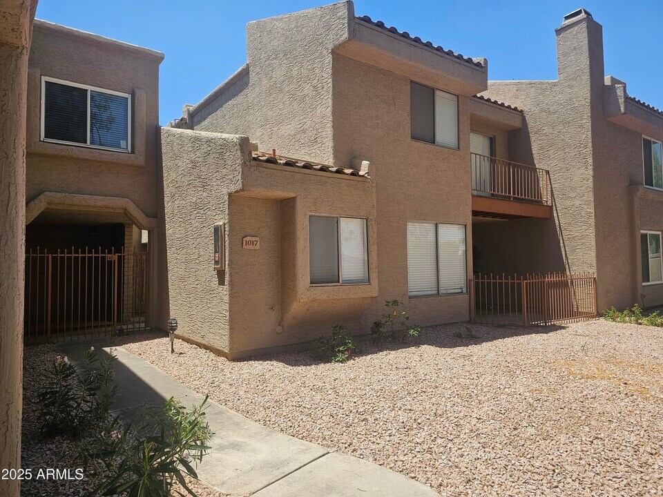 2834 S Ext Rd in Mesa, AZ - Building Photo