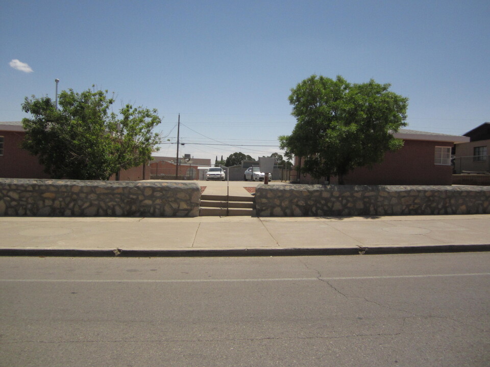 3606 Taylor Ave in El Paso, TX - Foto de edificio