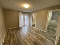 2418 Drought Rd in West Kelowna, BC - Building Photo - Building Photo