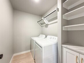 2610 Crescent Ave in Oklahoma City, OK - Building Photo - Building Photo