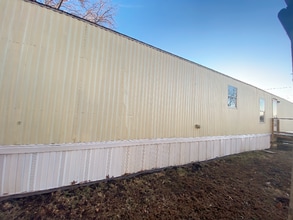 777 E Yerby St in Marshall, MO - Building Photo - Building Photo