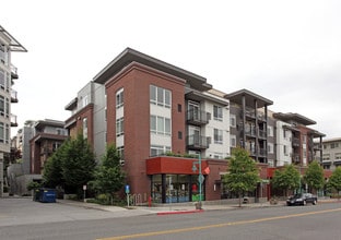 Merrill Gardens at Kirkland in Kirkland, WA - Foto de edificio - Building Photo