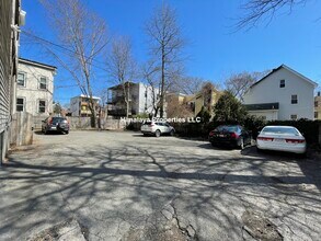 174 Putnam Ave, Unit 2 in Cambridge, MA - Building Photo - Building Photo