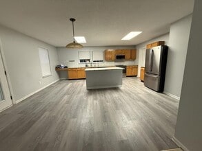 14302 Holly Berry Cir in Fishers, IN - Building Photo - Building Photo