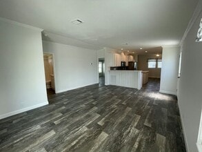 990 E Orinoco Ave in Venice, FL - Building Photo - Building Photo