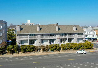 611 Ocean Ave in Bradley Beach, NJ - Foto de edificio - Building Photo