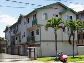 828 Lukepane Ave in Honolulu, HI - Building Photo - Building Photo