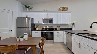 Arabella in Independence, MO - Building Photo