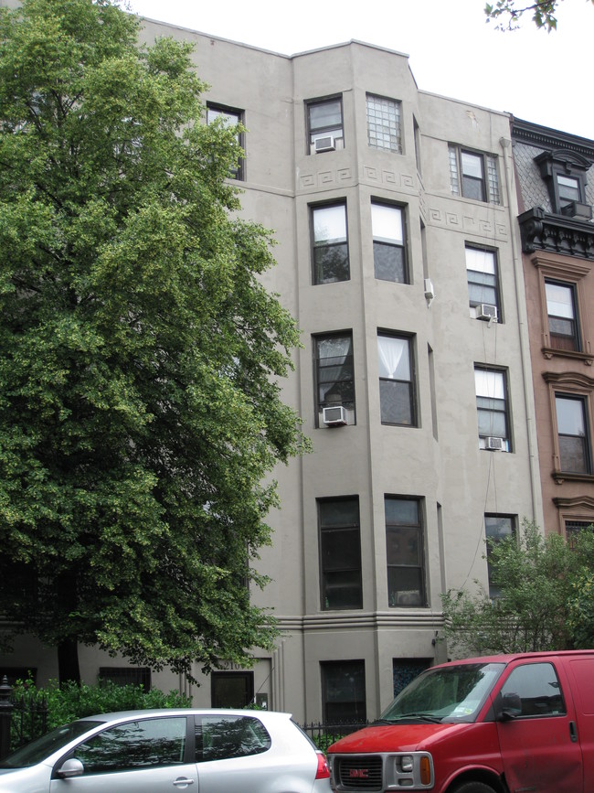 210 Park Pl in Brooklyn, NY - Building Photo - Building Photo