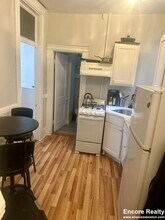 38 Hemenway St, Unit 25 in Boston, MA - Building Photo - Building Photo