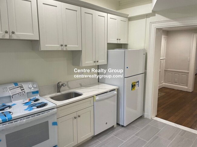 1712 Beacon St, Unit 1