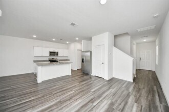 10303 Rosemary in Rosharon, TX - Building Photo - Building Photo
