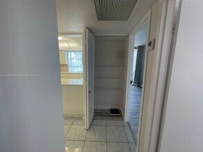 2000 Atlantic Shores Blvd, Unit 509 in Hallandale Beach, FL - Building Photo - Building Photo