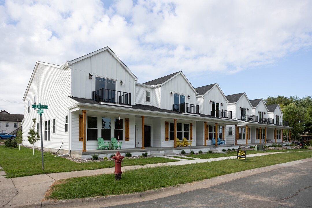 18521-18545 Levee St in Dayton, MN - Building Photo