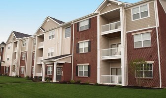 Brinley Place Apartments in Fairborn, OH - Building Photo