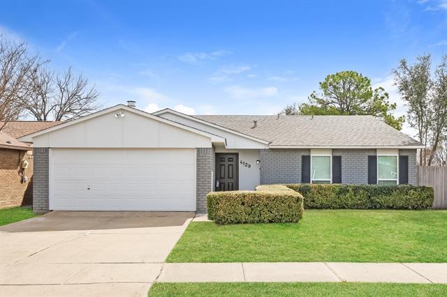 4129 7 Gables St in Fort Worth, TX - Building Photo