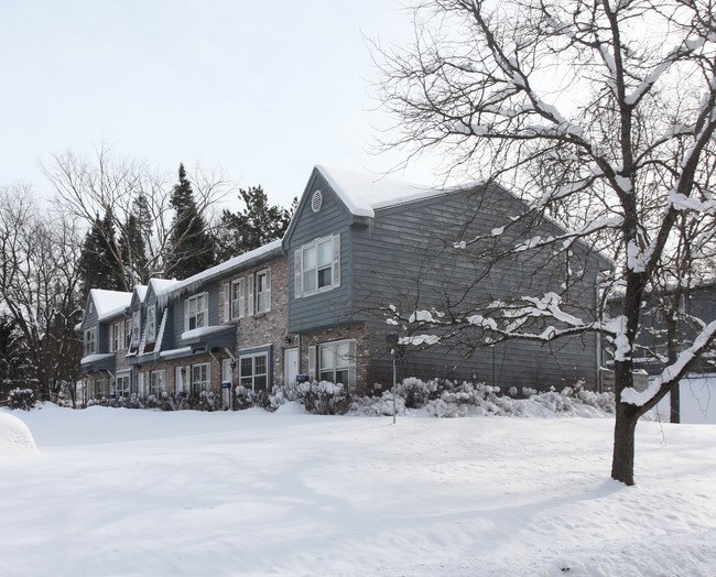 Clintonview Townhomes in New Hartford, NY - Building Photo - Building Photo