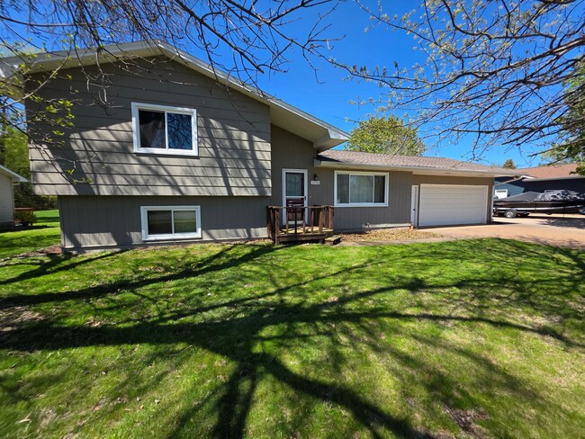 property at 3114 Kilbourne Ave