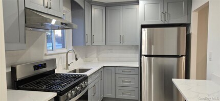 62-60-62-71 71st St in Queens, NY - Building Photo - Building Photo