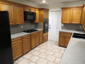 325 Alice Ln in Deer Park, TX - Building Photo - Building Photo