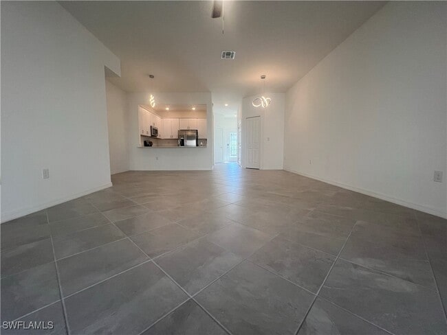 2827 Blossom Wy