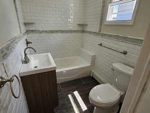 7 Davidson St in Clifton, NJ - Building Photo - Building Photo