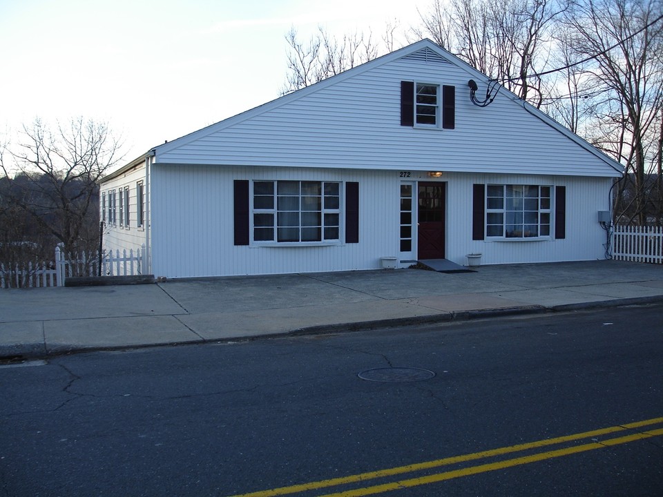 272 Derby Ave in Derby, CT - Building Photo