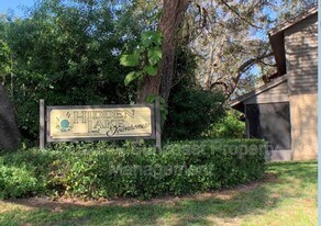 12055 117th St N in Seminole, FL - Building Photo