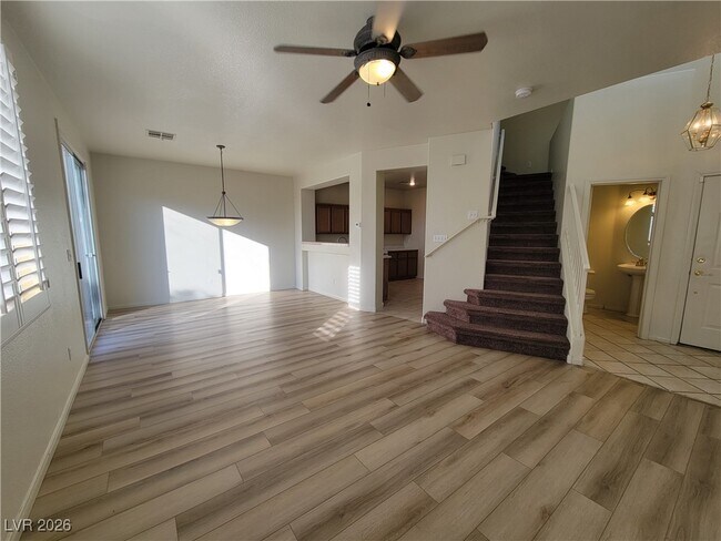 10957 Calistoga Springs Ct in Las Vegas, NV - Building Photo - Building Photo