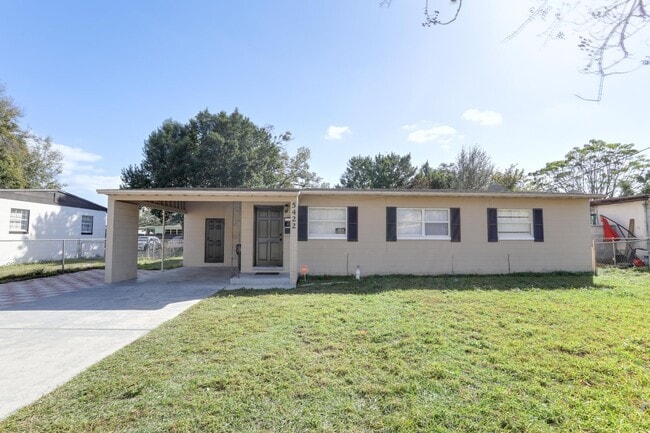 property at 5422 Lake Underhill Rd