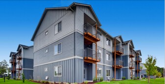 Hazel Hollow Apartments in Jefferson, OR - Building Photo