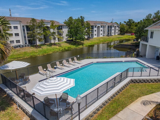 Meri Palm Bay in Palm Bay, FL - Building Photo - Building Photo