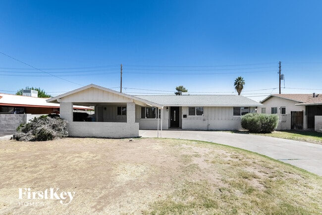 property at 3722 W Griswold Rd