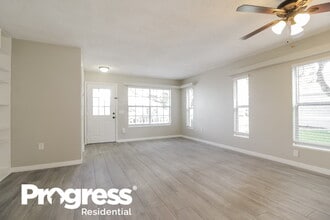 631 Cave Hollow Ln in Orlando, FL - Building Photo - Building Photo