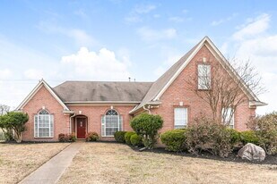 661 Shelley Renee Ln in Memphis, TN - Building Photo