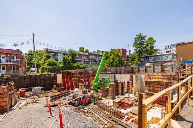 2600 Wurtele Rue in Montréal, QC - Building Photo - Building Photo