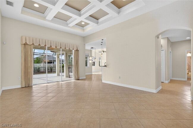 25080 Divot Dr in Bonita Springs, FL - Building Photo - Building Photo