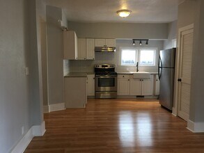 435 E Willamette Ave in Colorado Springs, CO - Building Photo - Building Photo