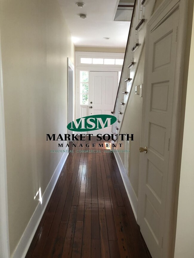 property at 121 W Duffy St